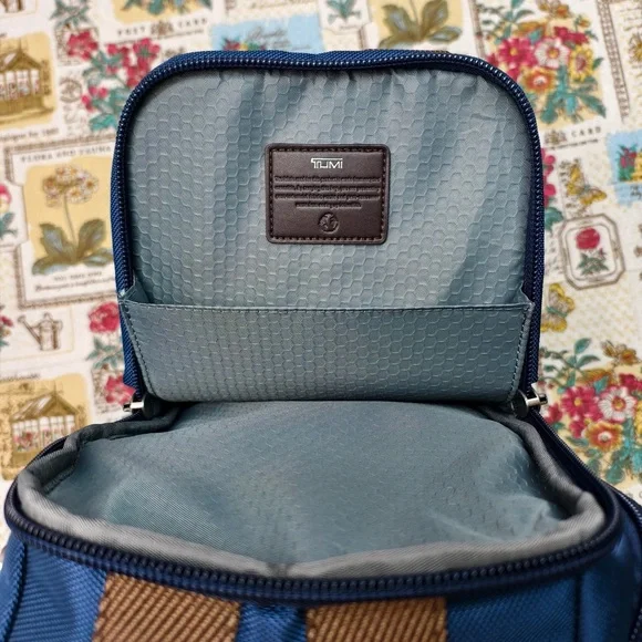 🌞Tumi Alpha Bravo Monterey Sling Bag - Picture 7 of 7